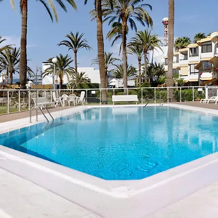Appartement Flores5 *